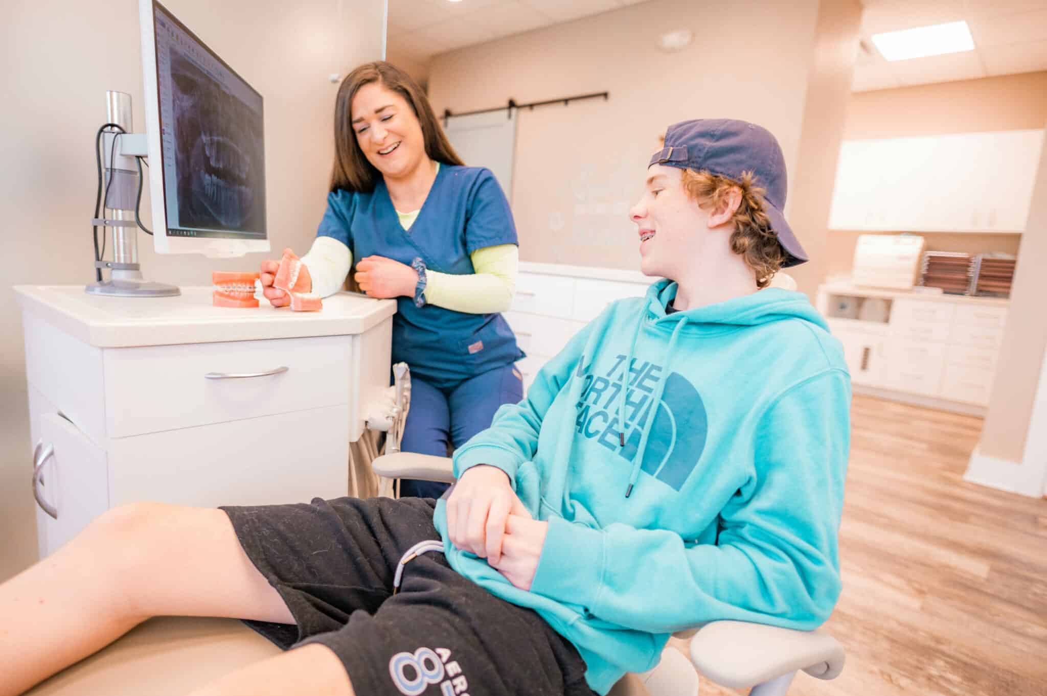 5 Things to Know About Flossing and a Healthy Smile